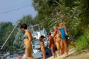 Mature beach nudist women not afraid...