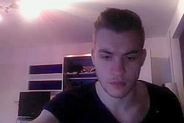 German handsome smooth ass on cam...