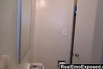 Realemoexposed Everytime He Takes A Shower She Comes To Suck His Cock...