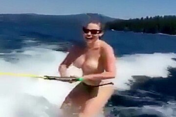 15 Chelsea Handler Topless...