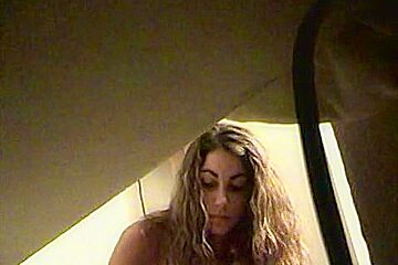 Peeing hidden cam shoots curly amateur face and the pussy