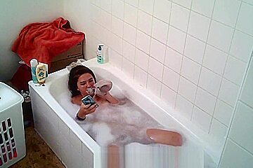 Big Tittied College Slut Aylie Takes A Bath...