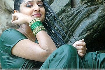 Malayalam Hot Kambi Phone Call Between Lovers Mallu Sex Talk...