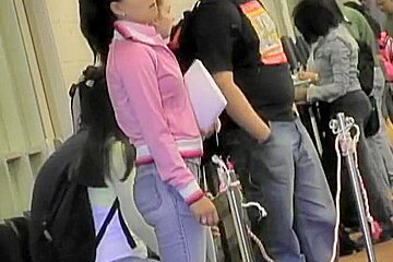 Girls In Sexy Jeans Trousers Caught In Mall Voyeur Video...