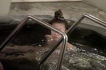 Japan doll swimming in the pool after a hot sauna nri065 00