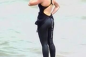 Spandex Candid Ass Of The Amateur Bimbo On The Beach 07k...
