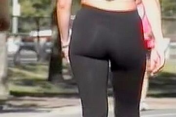 Big Booty In Black Pants Providing Candid Street Show 07zze...