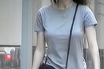 Video With Milf Wearing No Bra Down Blouse 05zr...