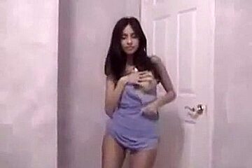 Very Hawt Hawt Skinny Brunette Hair Has Sex With A BBC And Cum