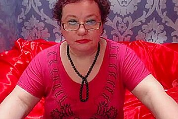 Granny on webcam xxx...
