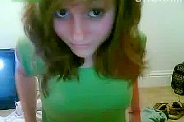 Sexy Teen Girl Showing Tits At Webcam...