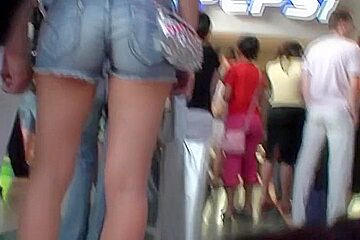 Attractive girl with perfect ass caught on the candid camera