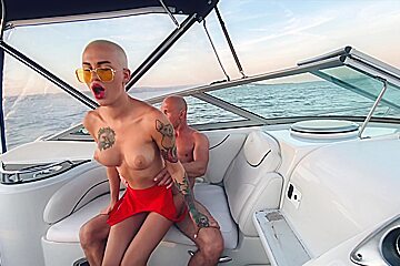 Good Fuck Boat Raw Video...