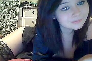 Cute Brunette Teen Fucks On Webcam...
