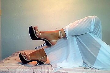 French Pedicure With Heels Beige And Black...