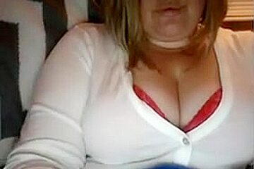 Chubby Blonde Plays With Chubby Milk Shakes On Chatroulette...