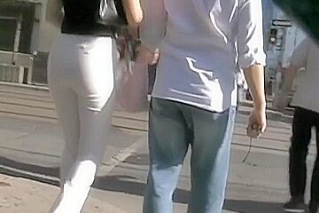 Street Recording Babe In Tight Whit Jeans...