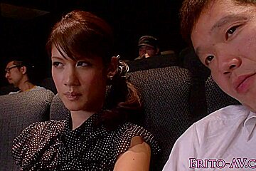 Japanese model gf blowing cinema...