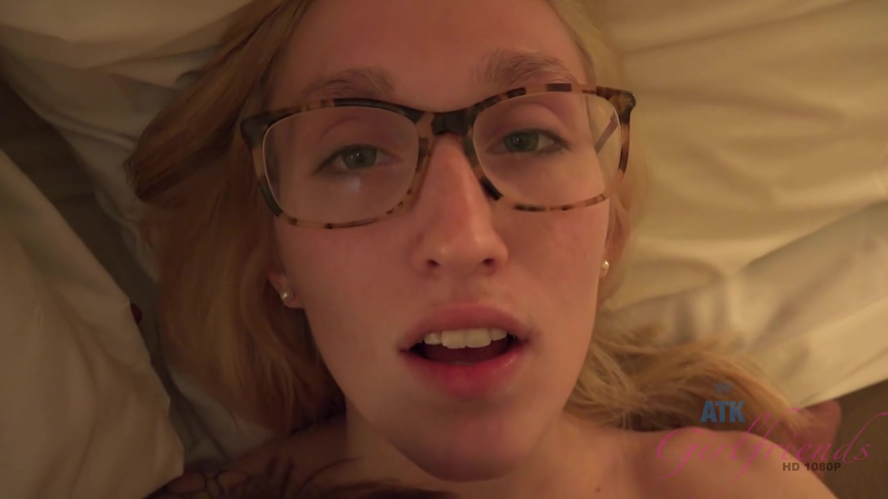 Blonde Glasses Porn - Slim blonde babe with glasses and small tits, Victoria Gracen got fucked  hard and creampied | Upornia.com