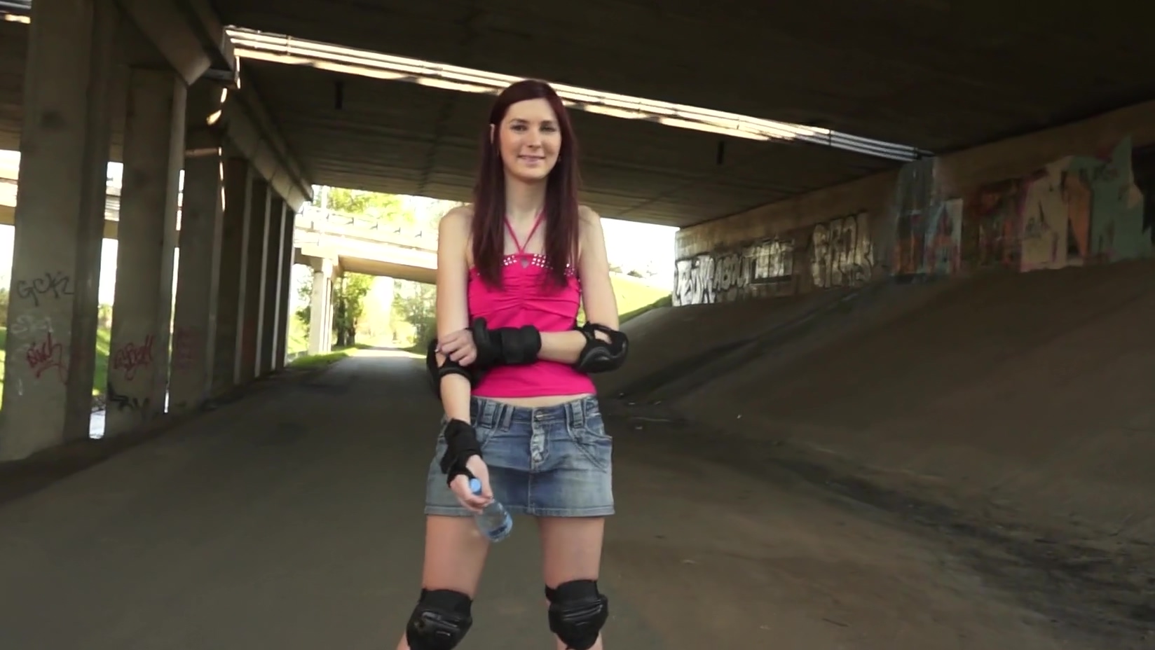 Roller Skate Sex - Girl On Roller Skates Has Sex For Money | Upornia.com